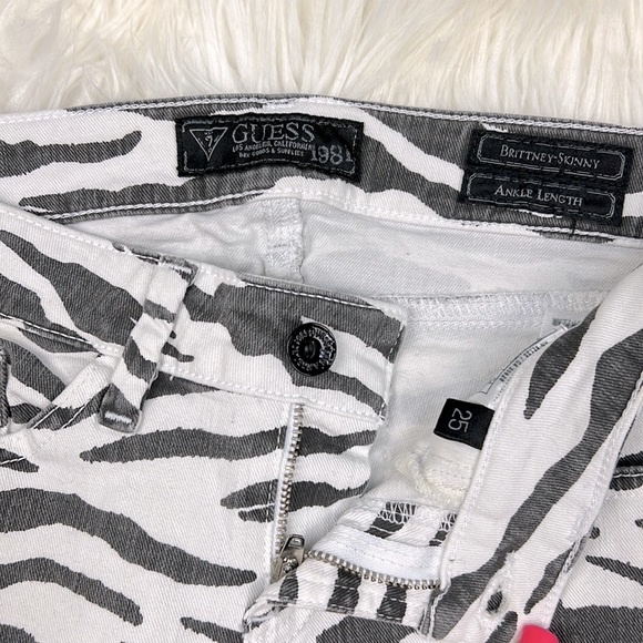 GUESS Brittney Skinny Ankle Jeans Zebra grey and white size 25 - Picture 5 of 10